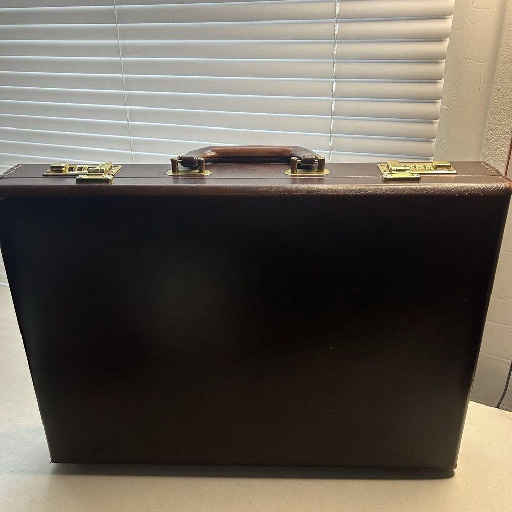 Vintage Presto Combination Lock Mens Leather Attache Briefcase 18”x13”x3”